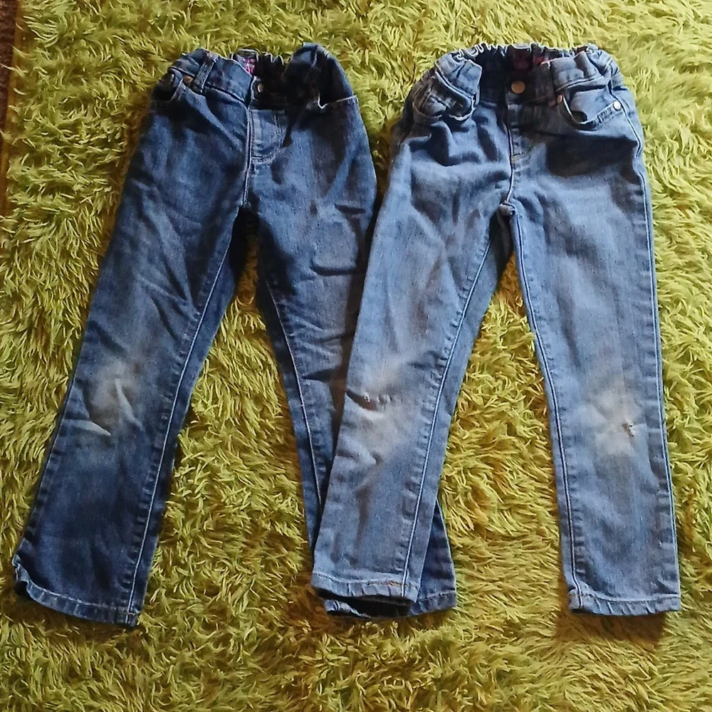Children's Place Bootcut Semi-Evasee‎ & Skinny Girls Jeans Size 5T bundle